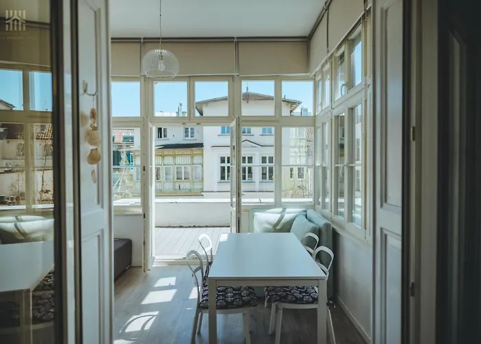 Art Nouveau Weranda *